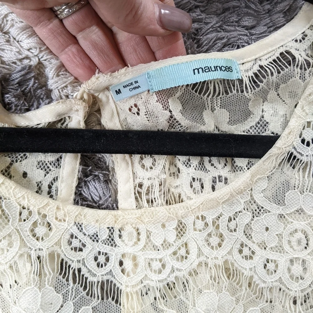 Maurices Lace Scalloped Long Sleeve Cream Blouse Size Women's M